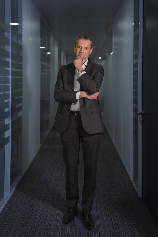 Photo de portrait professionnel à Paris & IDF - Ronan Jégaden