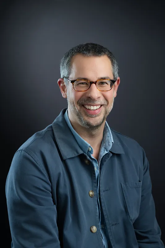 Portrait professionnel d’un entrepreneur réalisé pour renforcer l’image de marque et la communication corporate.