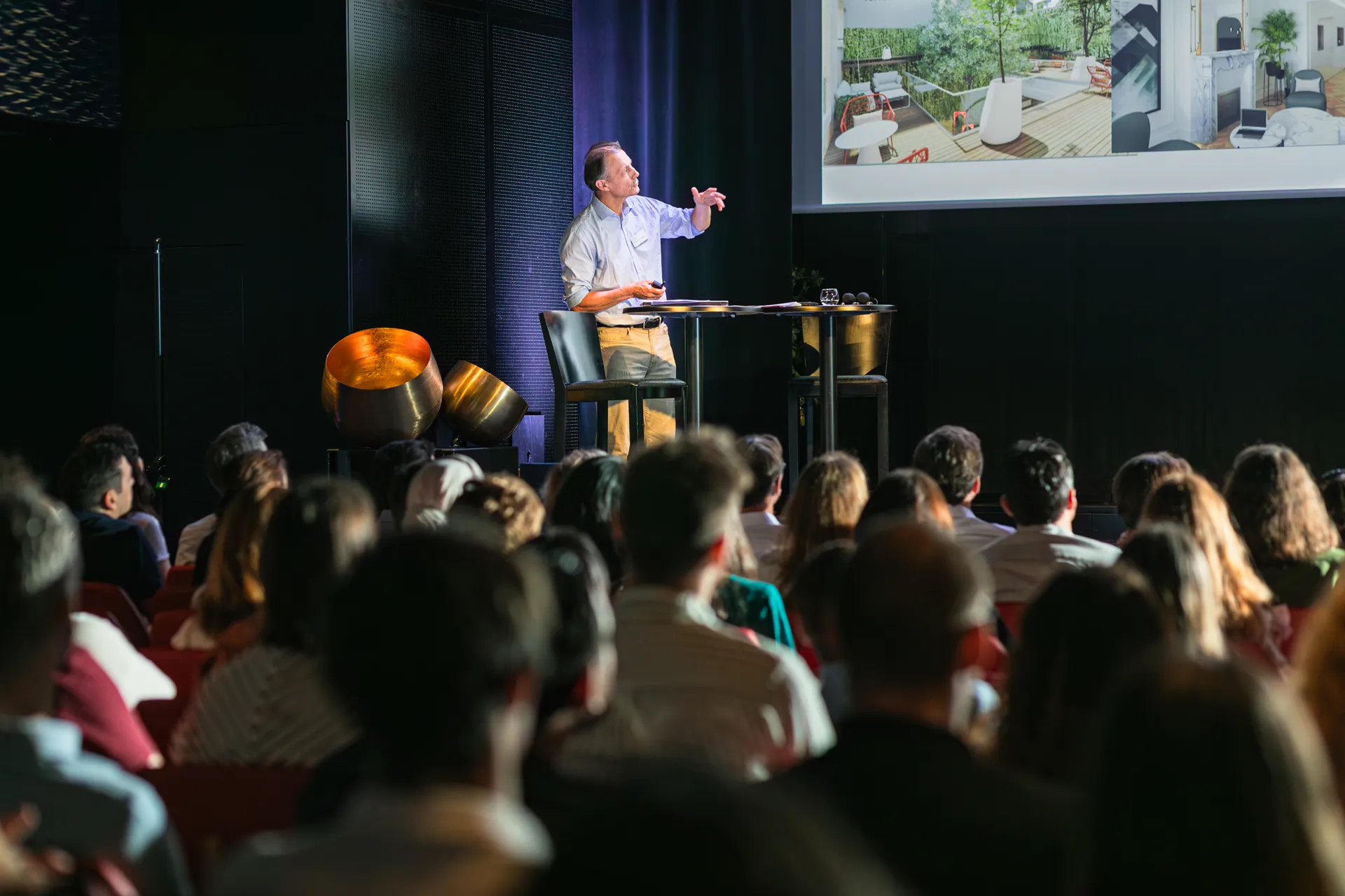Conférence photographie à Paris devant un public attentif