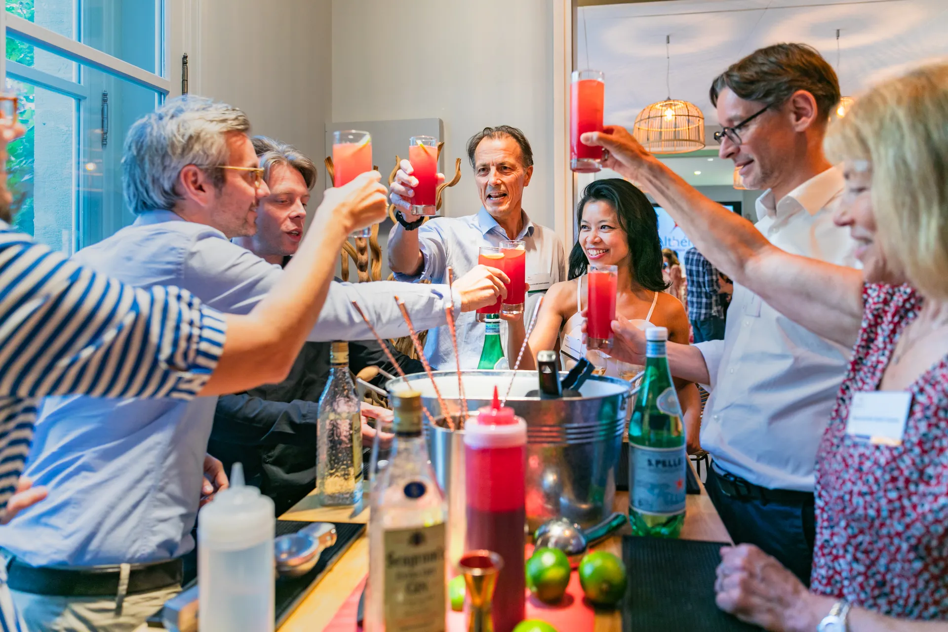 Cocktail convivial après la conférence Althemis à Paris