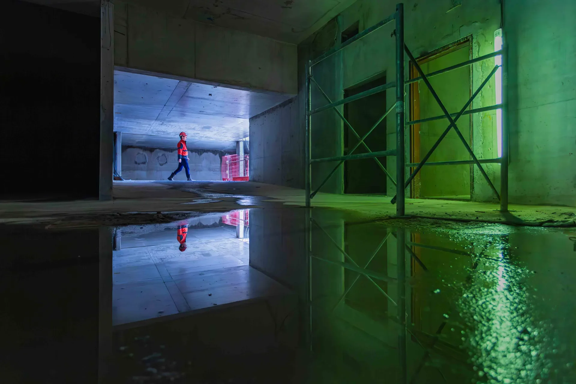 Photographe de chantier à Paris — atmosphère nocturne sur un chantier Bateg